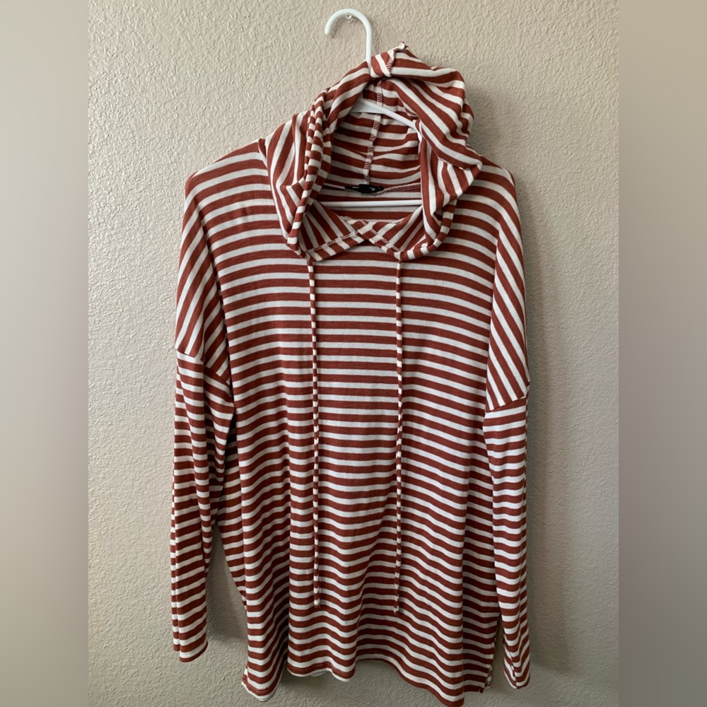 Final touch sweater from buckle